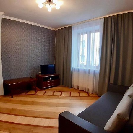 Apartment Hnatuka Center Lviv Dış mekan fotoğraf