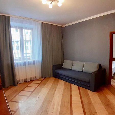 Apartment Hnatuka Center Lviv Dış mekan fotoğraf