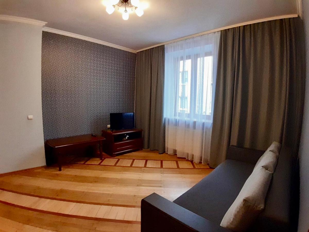 Apartment Hnatuka Center Lviv Dış mekan fotoğraf