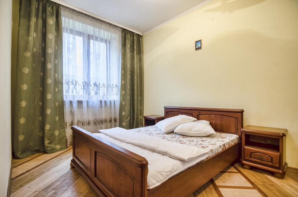 Apartment Hnatuka Center Lviv Dış mekan fotoğraf