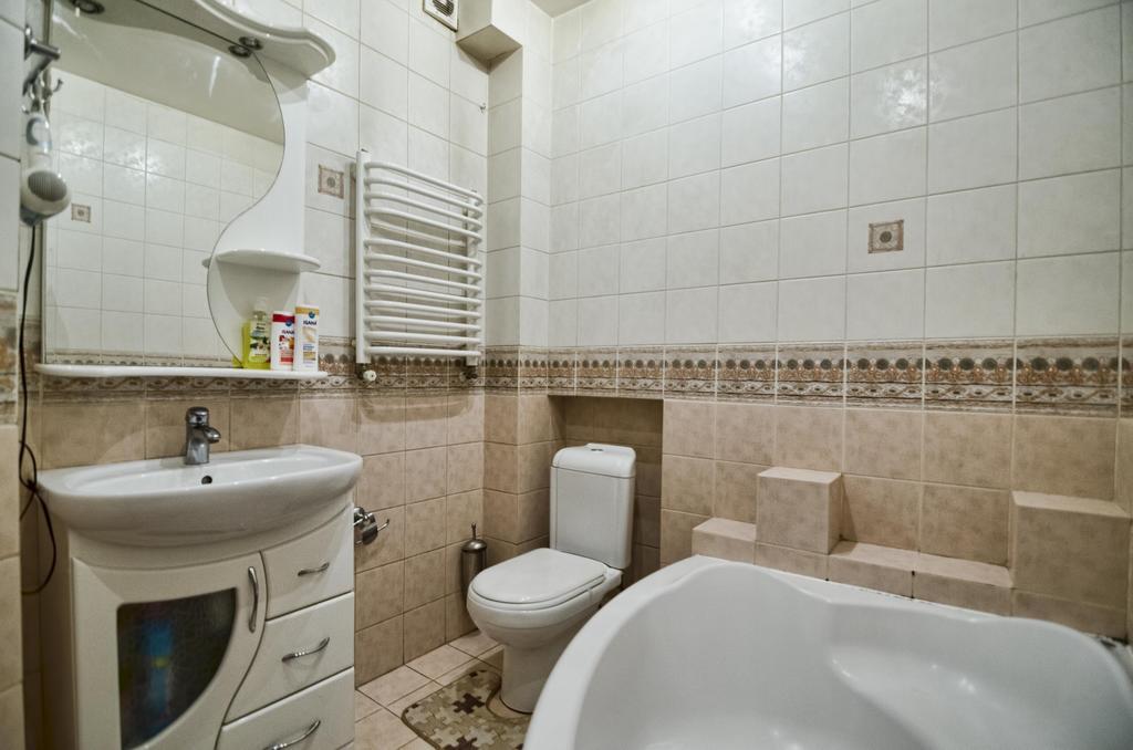 Apartment Hnatuka Center Lviv Dış mekan fotoğraf