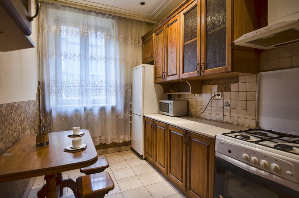 Apartment Hnatuka Center Lviv Dış mekan fotoğraf